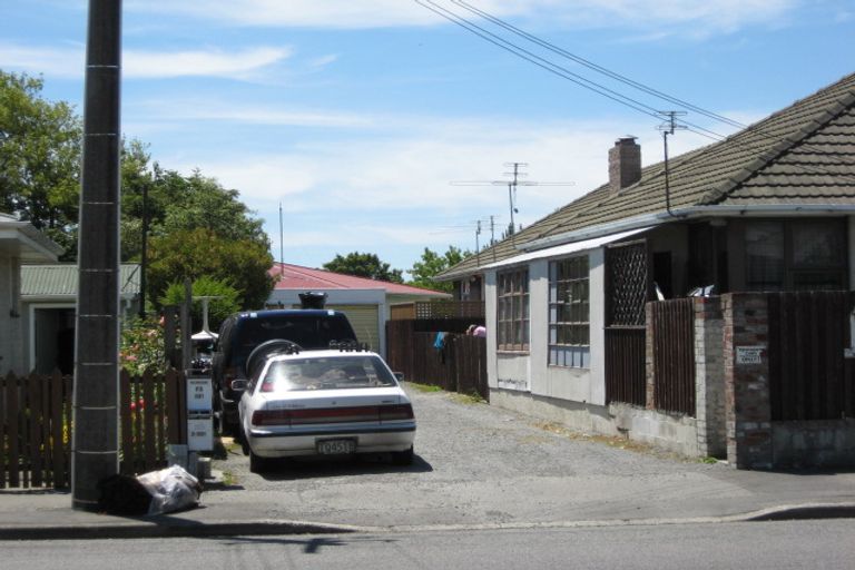 Photo of property in 3/201 Edgeware Road, Edgeware, Christchurch, 8013