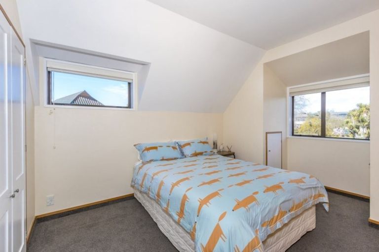 Photo of property in 27 Dovedale Avenue, Ilam, Christchurch, 8041