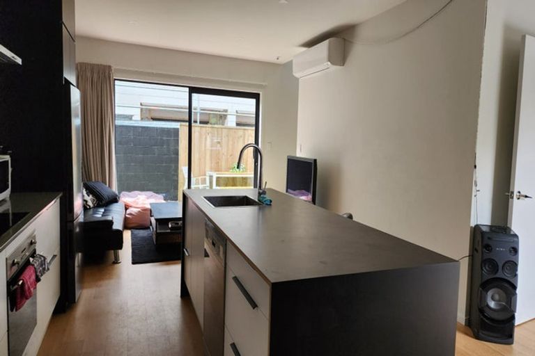 Photo of property in 52u2 May Street, Hamilton East, Hamilton, 3216