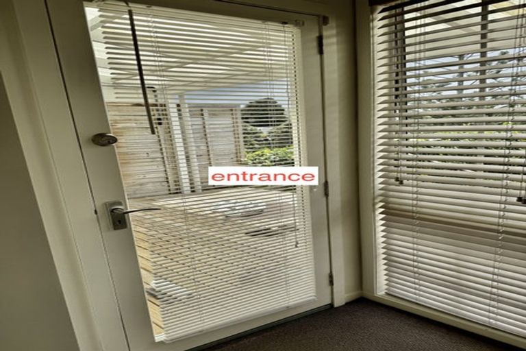 Photo of property in 12 Hugh Brown Drive, New Lynn, Auckland, 0600