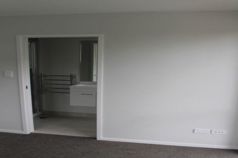 Photo of property in 2/59 Glenview Road, Glen Eden, Auckland, 0602