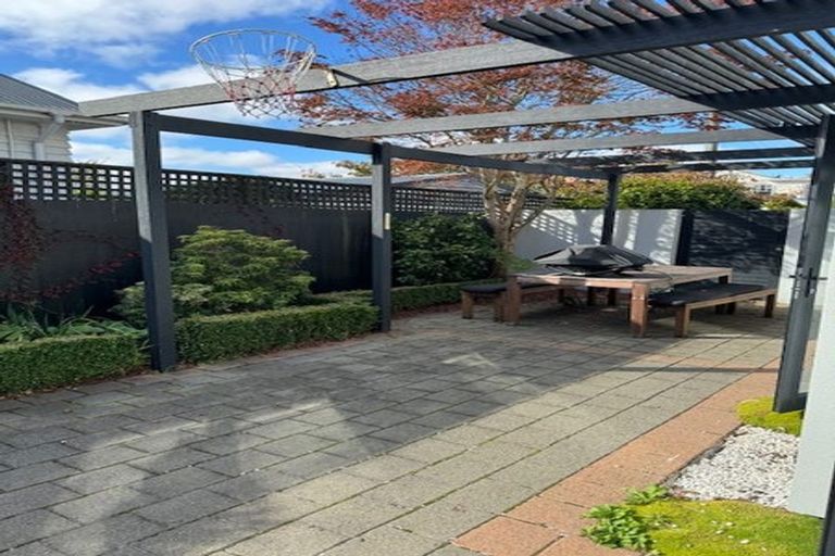 Photo of property in 1/49 Clifford Avenue, Merivale, Christchurch, 8014