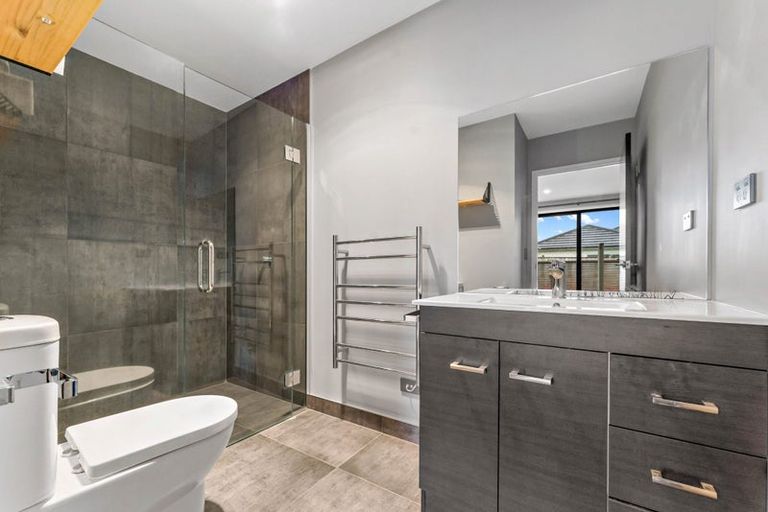 Photo of property in 6 Maxwell Road, Pukekohe, 2120