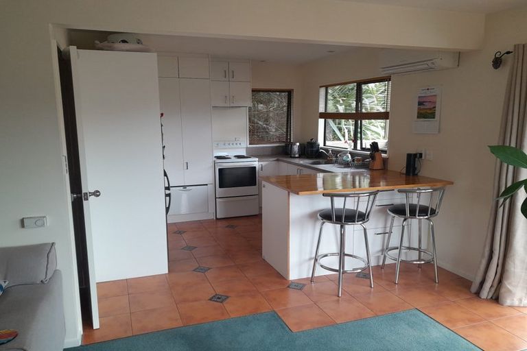 Photo of property in 41 Hawkhurst Road, Lyttelton, 8082