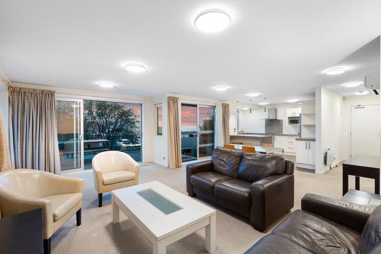 Photo of property in 61c Earls Road, Saint Clair, Dunedin, 9012