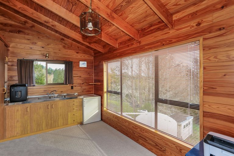 Photo of property in 55 Ohiwa Road, Papakura, 2582