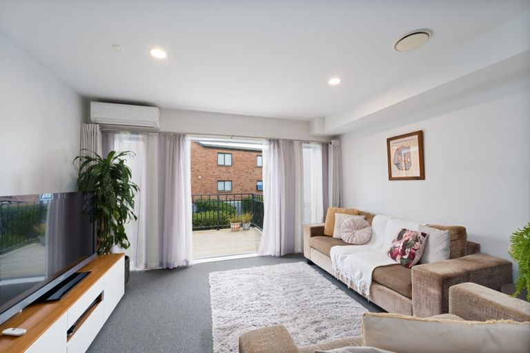 Photo of property in 68 Niu Lane, Te Atatu South, Auckland, 0610