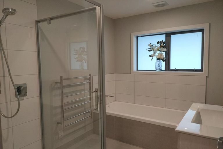 Photo of property in 5 Henrietta Maxwell Grove, Wainuiomata, Lower Hutt, 5014