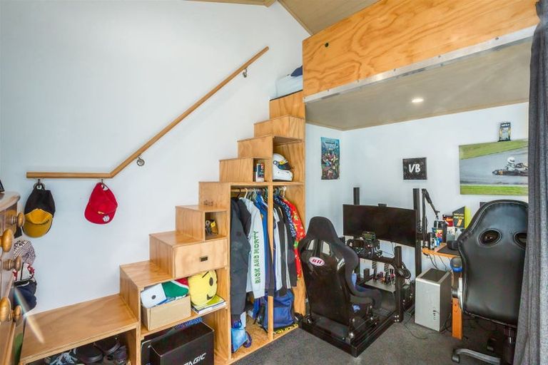 Photo of property in 27 Gardiner Grove, Wainuiomata, Lower Hutt, 5014