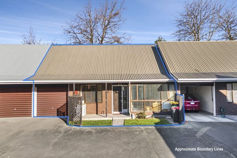 Photo of property in Carmichael Courts, 13/14 Wharenui Road, Upper Riccarton, Christchurch, 8041