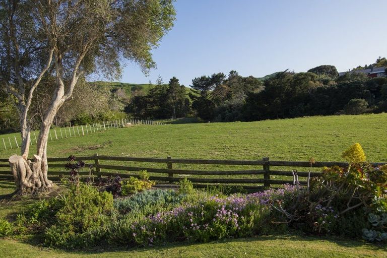 Photo of property in 858 Wainui Road, Wainui, Gisborne, 4010