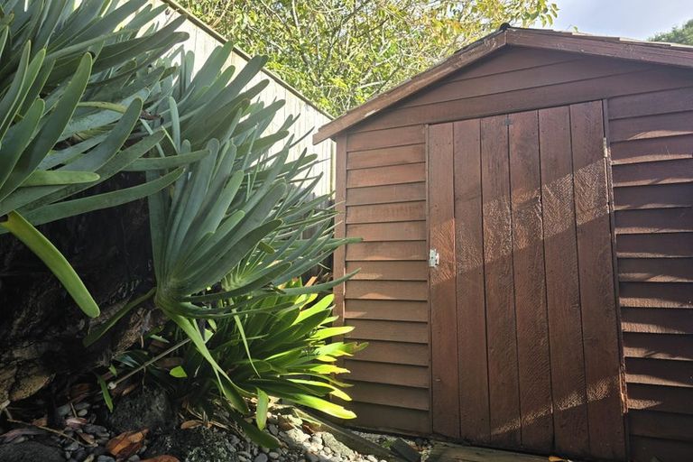 Photo of property in 31 Ambury Road, Mangere Bridge, Auckland, 2022