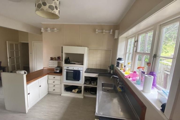 Photo of property in 145a Onslow Road, Khandallah, Wellington, 6035