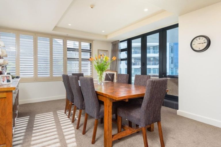 Photo of property in 11 Maunganui Road, Mount Maunganui, 3116