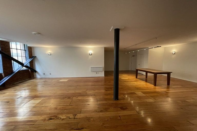 Photo of property in Bond Store Apartments, 8h Egmont Street, Te Aro, Wellington, 6011