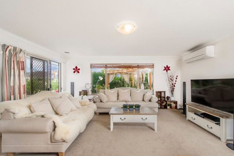 Photo of property in 157 Kilkenny Drive, East Tamaki Heights, Auckland, 2016