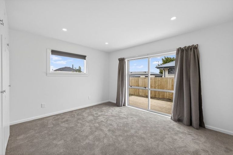 Photo of property in 70 Niven Street, Avondale, Christchurch, 8061