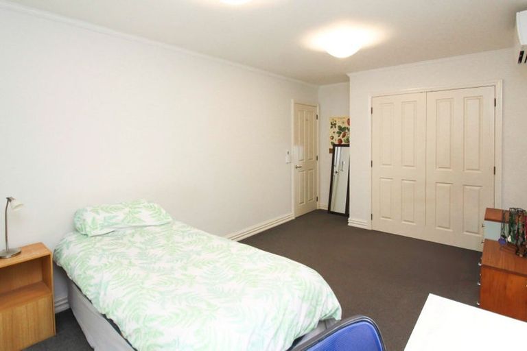 Photo of property in 10/162u Aro Street, Aro Valley, Wellington, 6021
