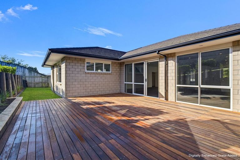 Photo of property in 28 Baxendale Drive, Matipo Heights, Rotorua, 3015