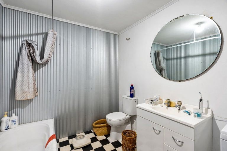 Photo of property in 145 Wellesley Road, Napier South, Napier, 4110