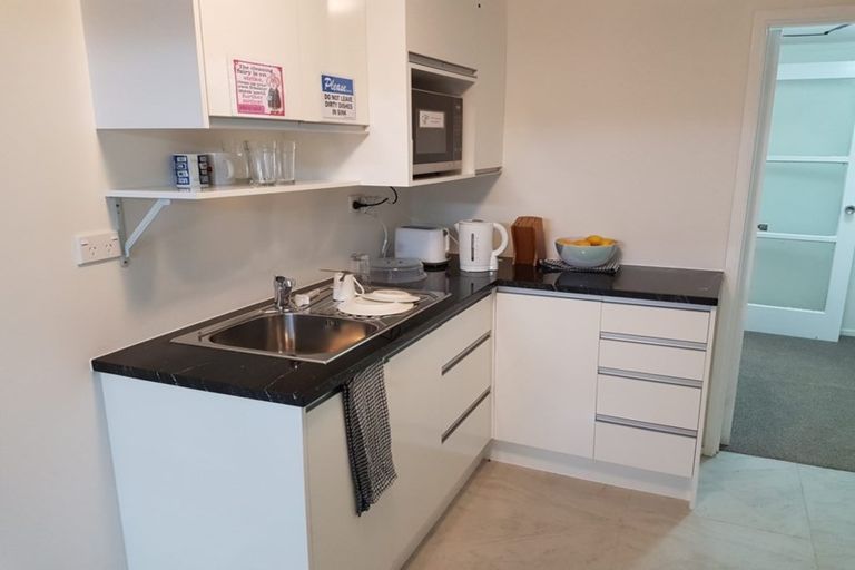 Photo of property in 2 Lotus Lane, Mangere East, Auckland, 2024