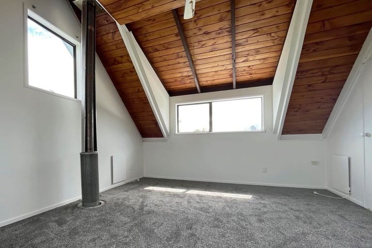 Photo of property in 30 Queen Street, Riverhead, 0820