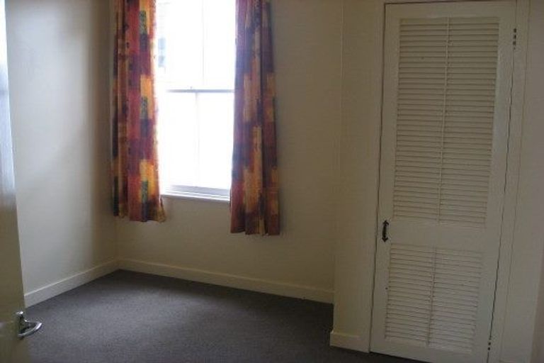 Photo of property in 52 Wright Street, Mount Cook, Wellington, 6021