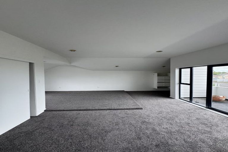 Photo of property in 1/127 Bucklands Beach Road, Bucklands Beach, Auckland, 2012