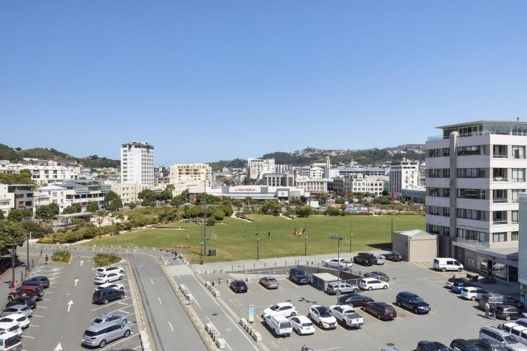 Photo of property in Clyde Quay Wharf, 8u5a Clyde Quay Wharf, Te Aro, Wellington, 6011