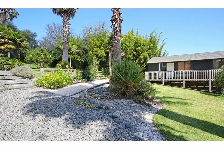 Photo of property in 44 Victoria Avenue, Waiuku, 2123