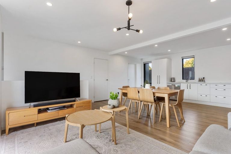 Photo of property in 37 Cessna Crescent, Mangere, Auckland, 2022