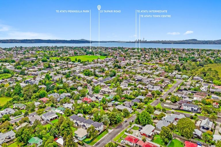 Photo of property in 23 Taipari Road, Te Atatu Peninsula, Auckland, 0610