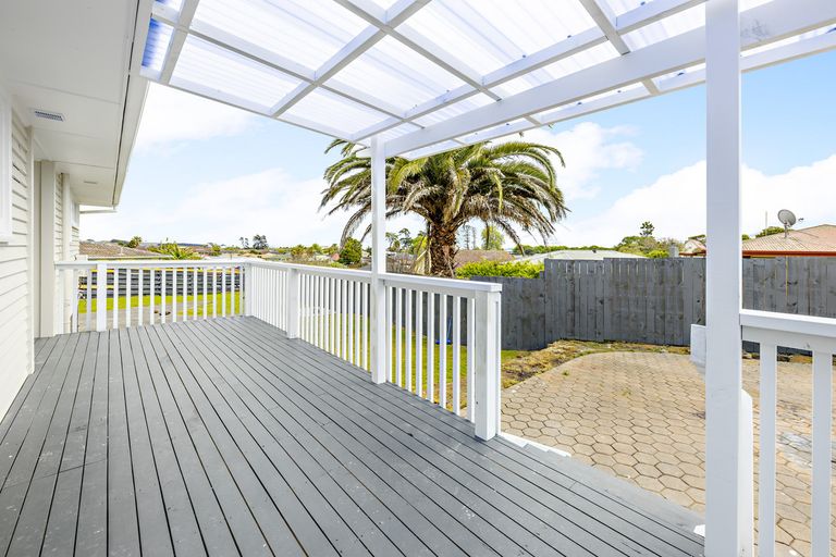 Photo of property in 8 Lympne Lane, Mangere, Auckland, 2022