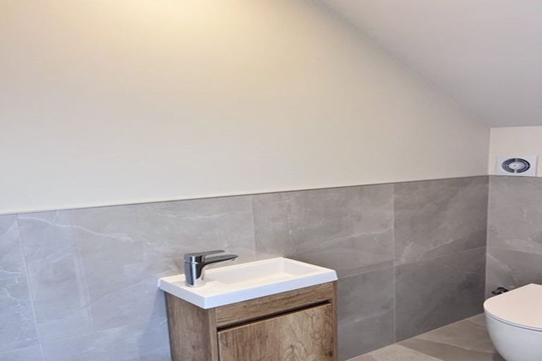 Photo of property in 23a Studfall Street, Pakuranga Heights, Auckland, 2010