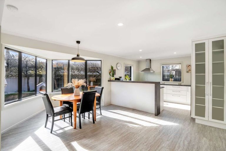 Photo of property in 3/48 Mcfaddens Road, St Albans, Christchurch, 8052