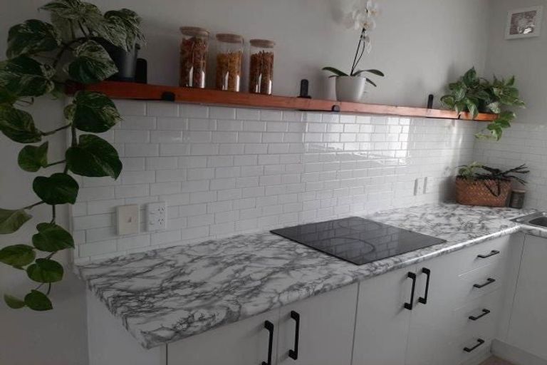 Photo of property in 1/3 Hulme Place, Henderson, Auckland, 0612