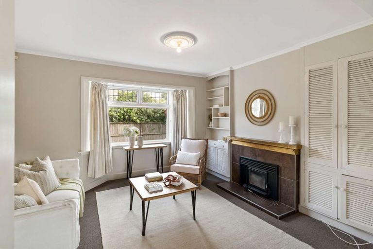 Photo of property in 209 Centaurus Road, Saint Martins, Christchurch, 8022