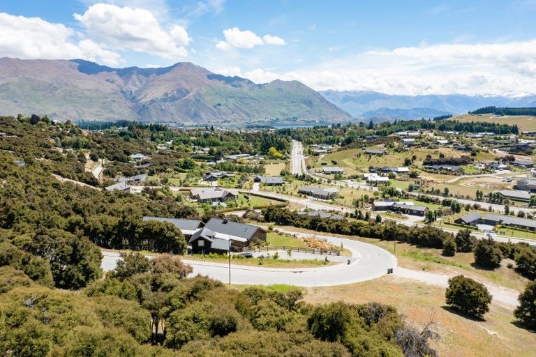 Photo of property in 9 Highfield Ridge, Wanaka, 9305
