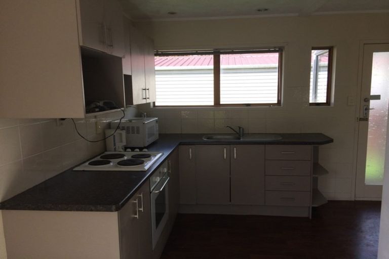 Photo of property in 3/48 Friedlanders Road, Manurewa, Auckland, 2102