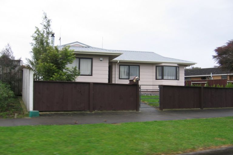 Photo of property in 39 Peppertree Glade, Kelvin Grove, Palmerston North, 4414
