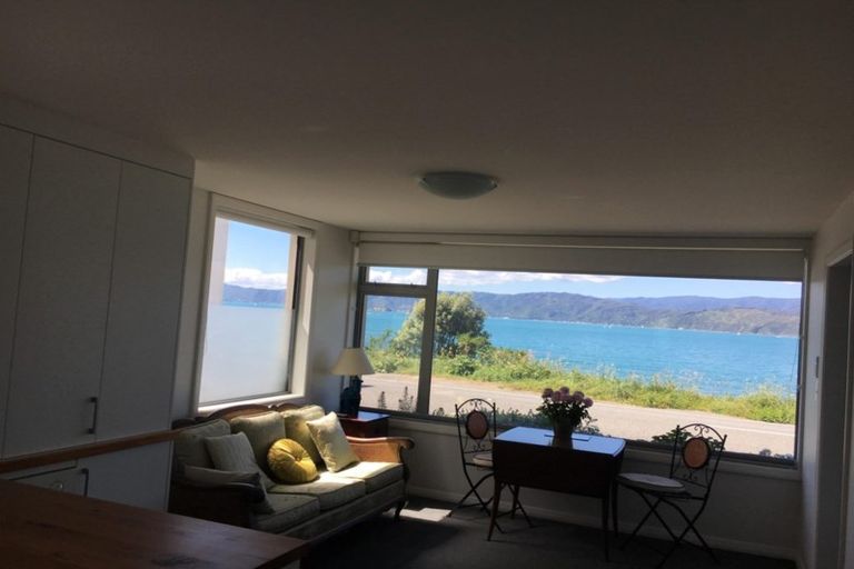Photo of property in 131 Marine Parade, Seatoun, Wellington, 6022