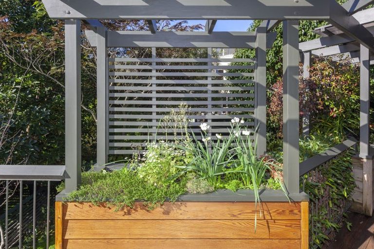 Photo of property in 111 Ngarara Road, Waikanae, 5036