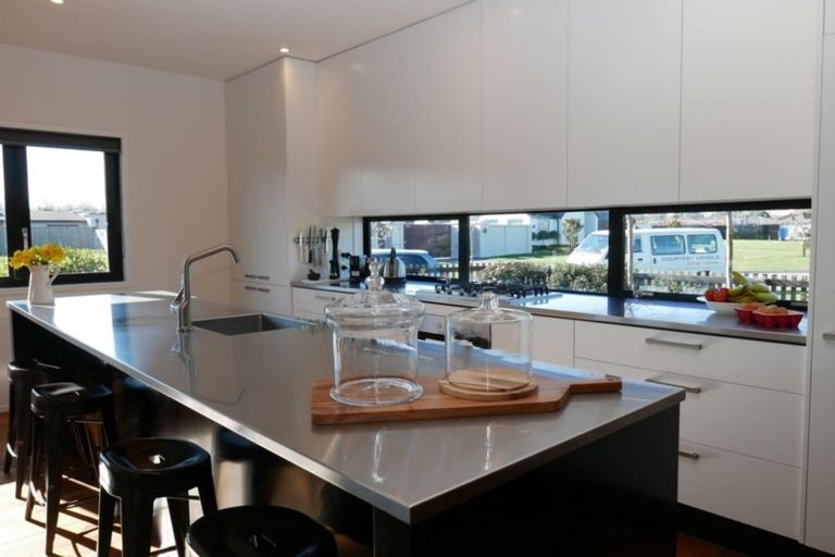 Photo of property in 1 Rostrevor Place, Mairehau, Christchurch, 8052