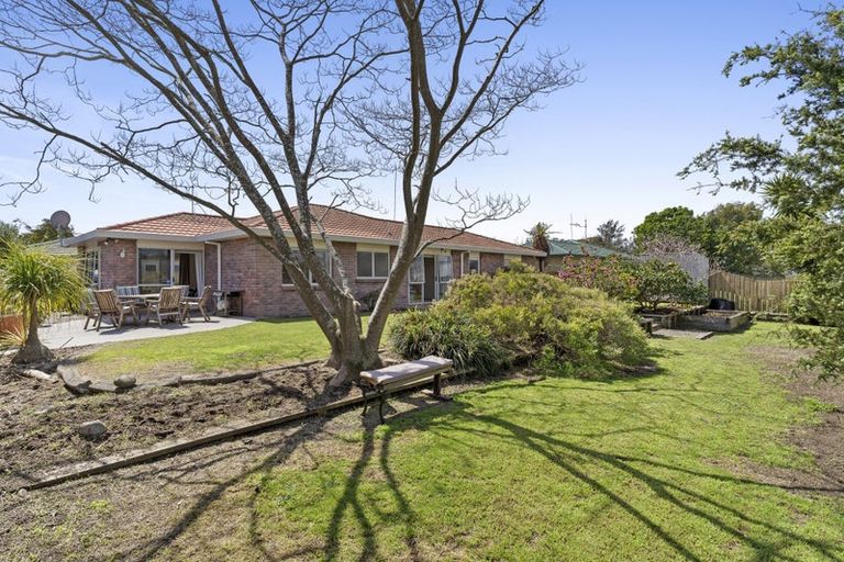 Photo of property in 35 Romana Crescent, Papamoa Beach, Papamoa, 3118