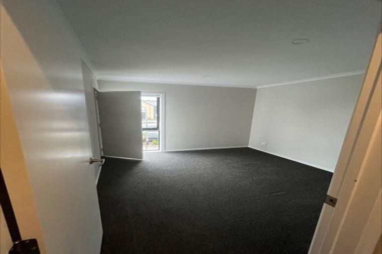 Photo of property in 32/125b Metcalfe Road, Ranui, Auckland, 0612