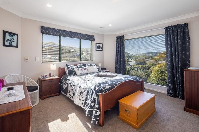Photo of property in 5 Ridley Green, Churton Park, Wellington, 6037