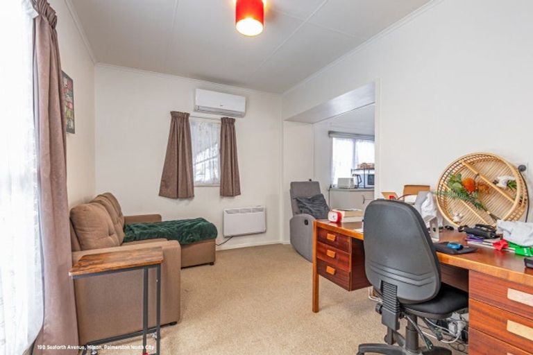 Photo of property in 19 Seaforth Avenue, Milson, Palmerston North, 4414