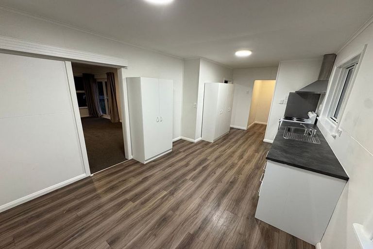 Photo of property in 9 Winton Street, Paraparaumu Beach, Paraparaumu, 5032