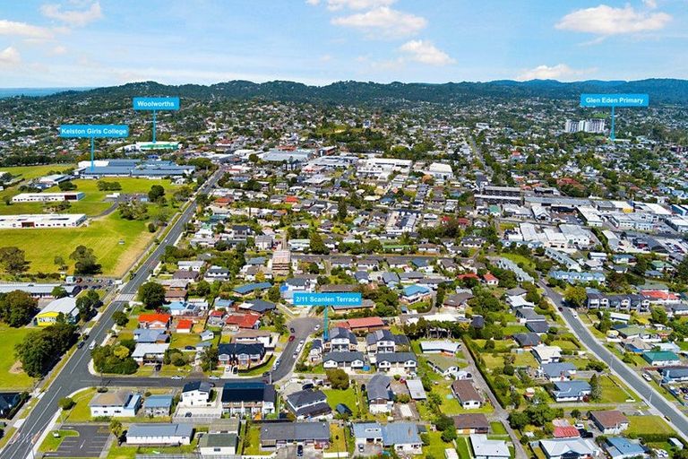 Photo of property in 2/11 Scanlen Terrace, Kelston, Auckland, 0602