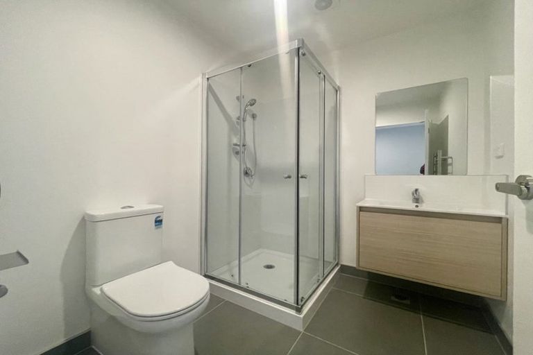 Photo of property in 5 Tukari Lane, Mangere Bridge, Auckland, 2022